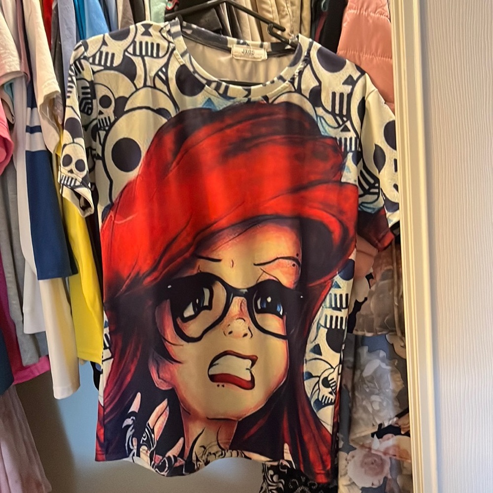 Punk rock Ariel with skulls